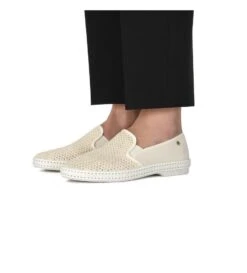 Classique Toile & Filet Beige (Classic Beige) 9 Classique Toile & Filet Beige (Classic Beige) -Rivieras Boutique riv cla 2002 sh50 21eae979 e504 47e2 88b5 499176270add