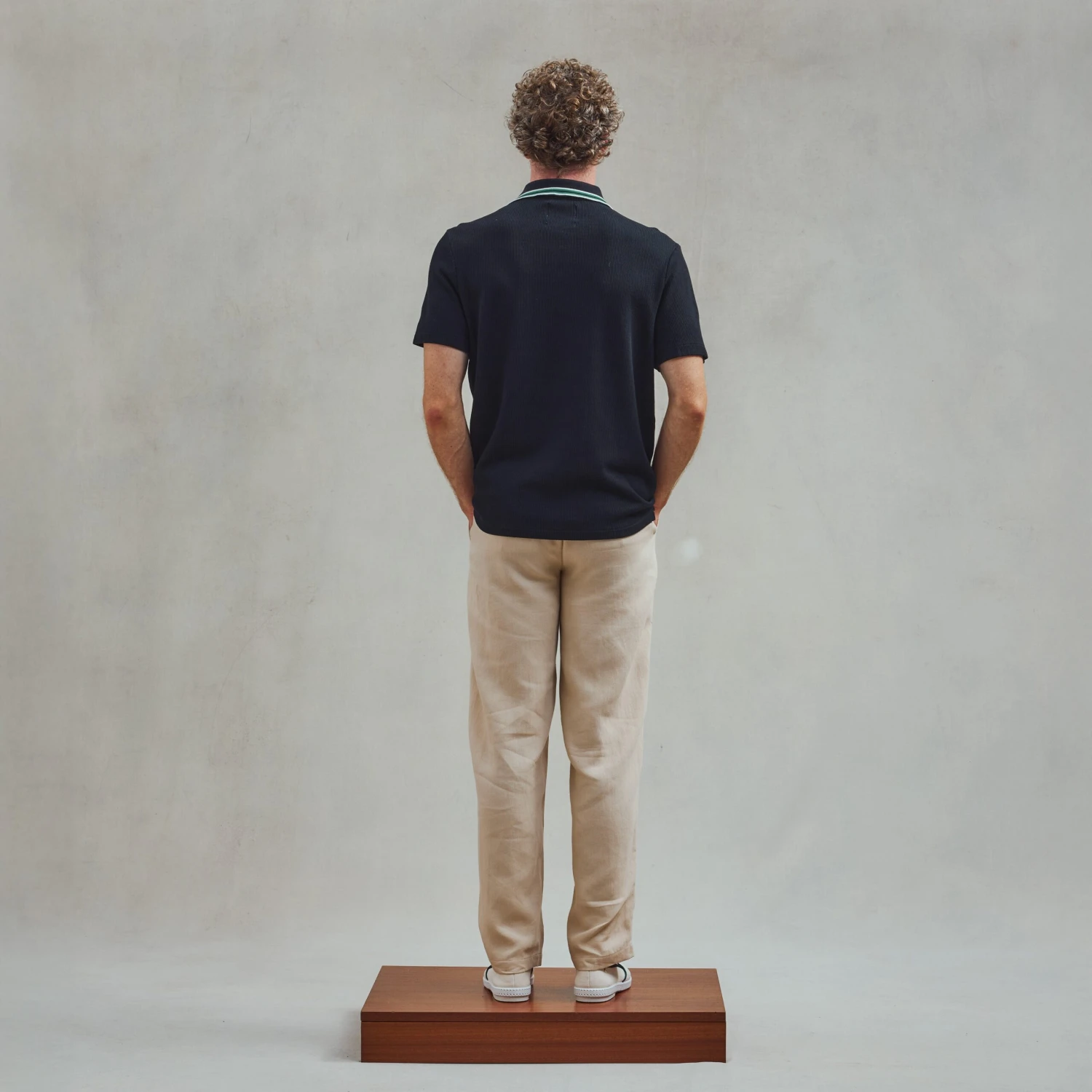 Polo à Col Jacquard Noir(Black Knitted Collar Polo Shirt) 6 Polo à Col Jacquard Noir(Black Knitted Collar Polo Shirt) – Image 4